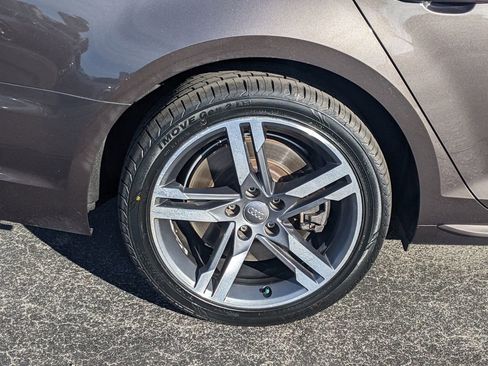 Used 2017 Audi A4 2.0T Premium Plus image 8