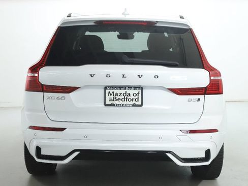Used 2024 Volvo XC60 B5 Plus AWD/4WD image 44