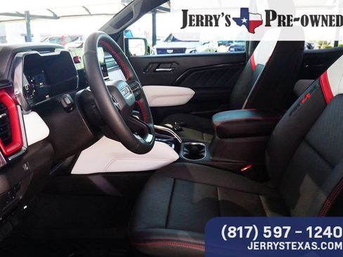 Used 2024 GMC Canyon AT4X AWD/4WD image 19