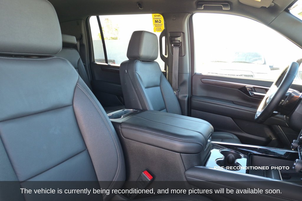 Used 2026 Chevrolet Suburban LT w/ Comfort Package AWD/4WD image 15