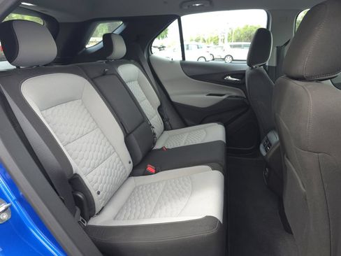 Used 2019 Chevrolet Equinox LS FWD image 16