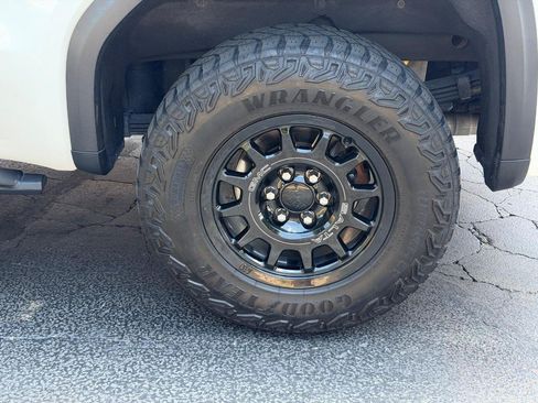 Used 2024 GMC Sierra 1500 AT4X w/ AT4X AEV Edition AWD/4WD image 7