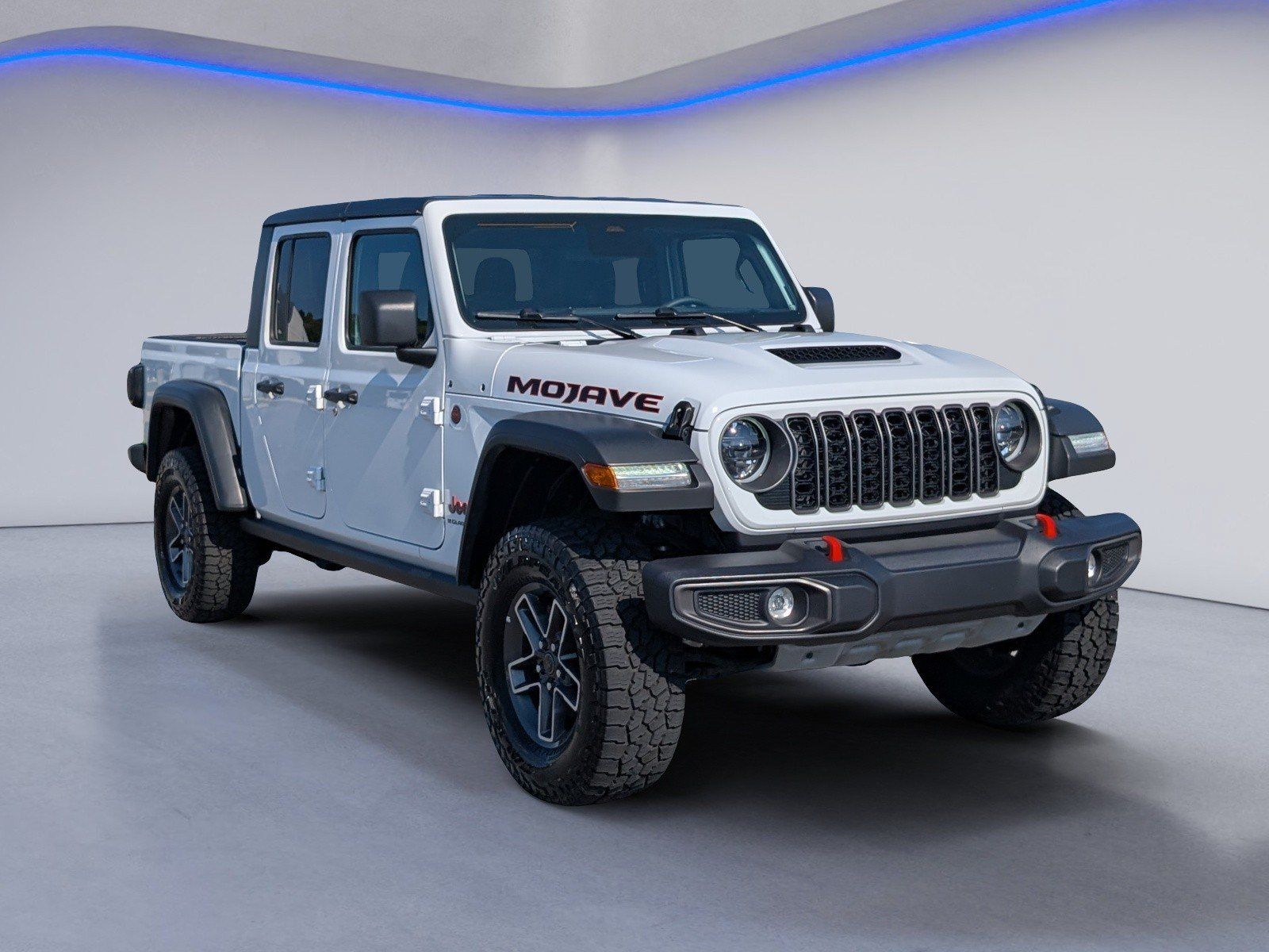 Used 2026 Jeep Gladiator Mojave AWD/4WD image 5
