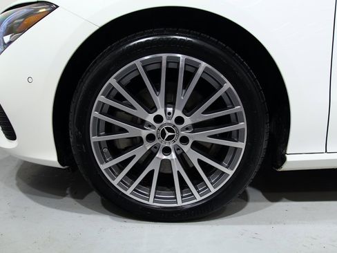 Used 2025 Mercedes-Benz CLA 250 4MATIC image 18