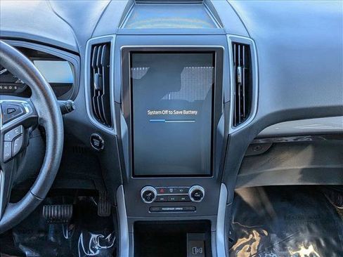 Used 2023 Ford Edge SEL image 12