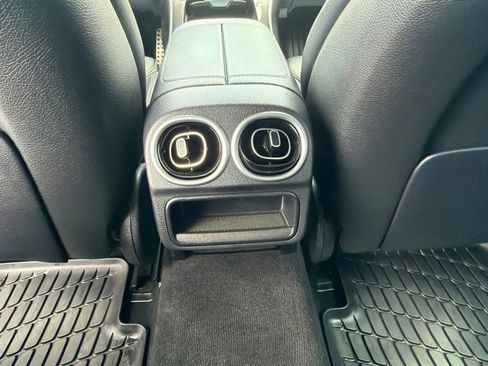 Used 2022 Mercedes-Benz C 300 4MATIC Sedan image 19