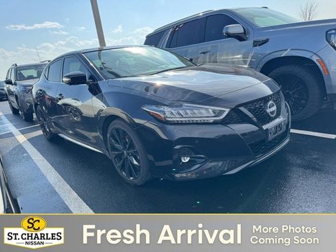 Used 2023 Nissan Maxima SR w/ Sport Mat Group image 1
