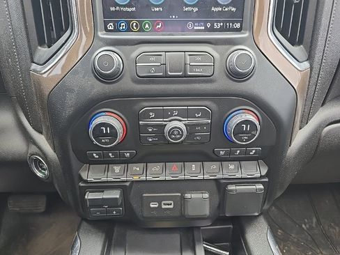 Used 2023 Chevrolet Silverado 2500 High Country image 26