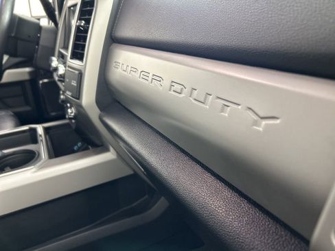 Used 2019 Ford F250 Lariat w/ Lariat Ultimate Package image 29