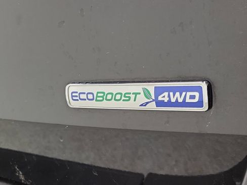 Used 2020 Ford Explorer XLT w/ Equipment Group 202A AWD/4WD image 7