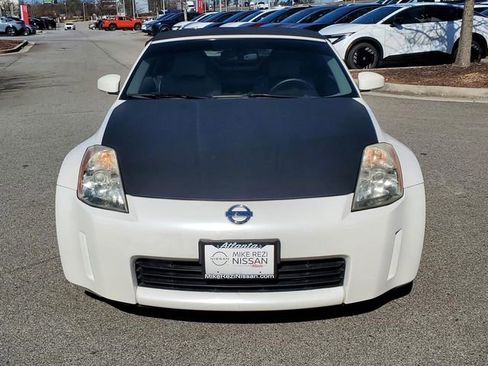 Used 2005 Nissan 350Z Touring image 11