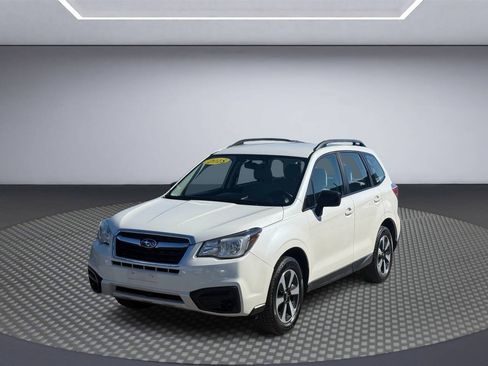Used 2018 Subaru Forester 2.5i w/ Alloy Wheel Package AWD/4WD image 3