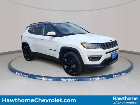 Used 2021 Jeep Compass Latitude AWD/4WD image 1