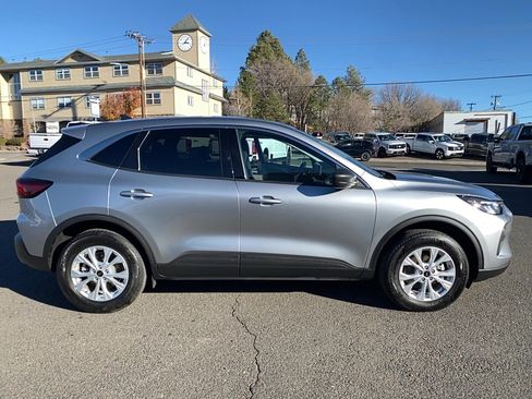 Certified 2024 Ford Escape Active w/ Tech Pack #1 image 4