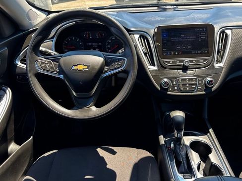 Used 2024 Chevrolet Malibu LT FWD image 13
