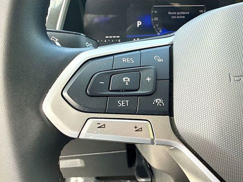 Used 2024 Volkswagen Tiguan Wolfsburg Edition image 37