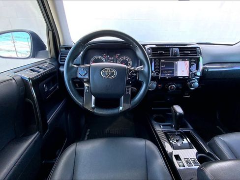 Used 2021 Toyota 4Runner Venture AWD/4WD image 13