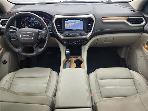 Used 2017 GMC Acadia Denali w/ Technology Package AWD/4WD image 18