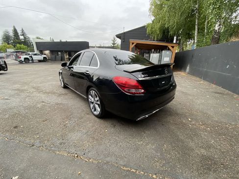 Used 2017 Mercedes-Benz C 300 Sedan image 4