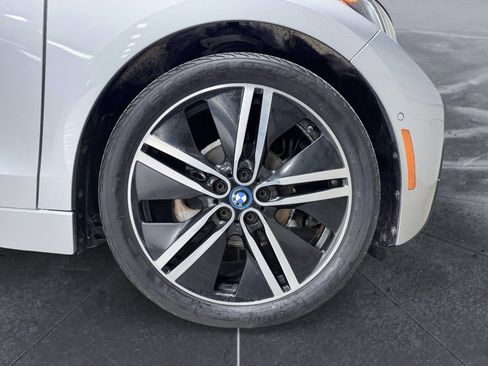 Used 2017 BMW i3 94 Ah w/Range Extender image 31
