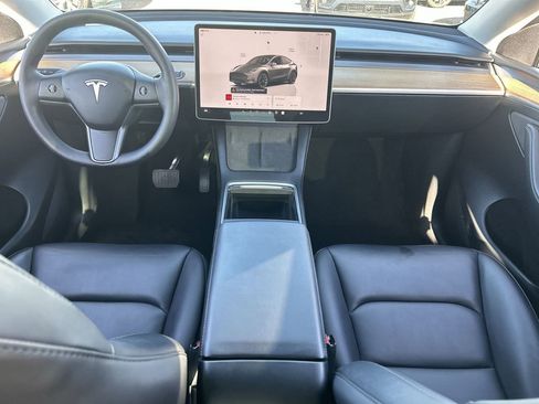 Used 2024 Tesla Model Y Long Range RWD image 12