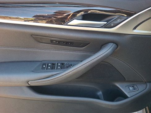 Used 2023 BMW 530i xDrive w/ M Sport Package image 12