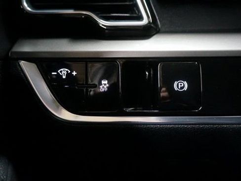 Used 2023 Kia Sportage EX image 30