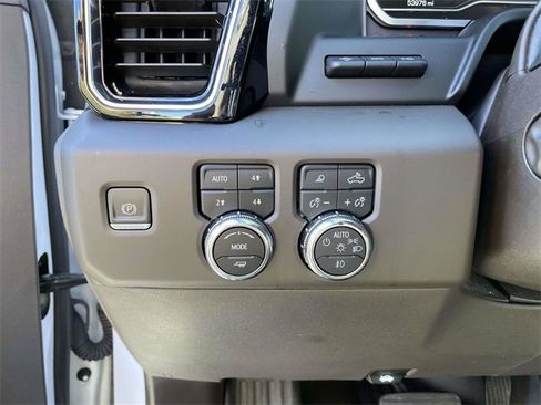 Used 2023 GMC Sierra 1500 Denali w/ Denali Reserve Package image 22