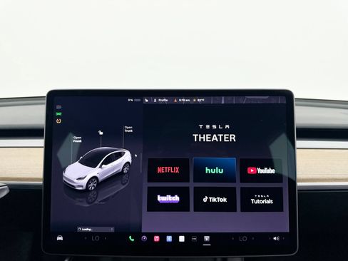 Used 2022 Tesla Model Y Long Range AWD/4WD image 23