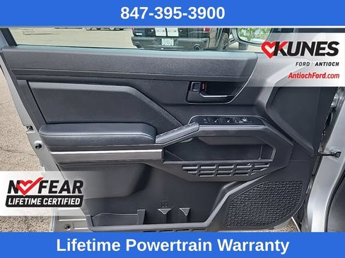 Used 2024 Toyota Tacoma SR5 AWD/4WD image 41