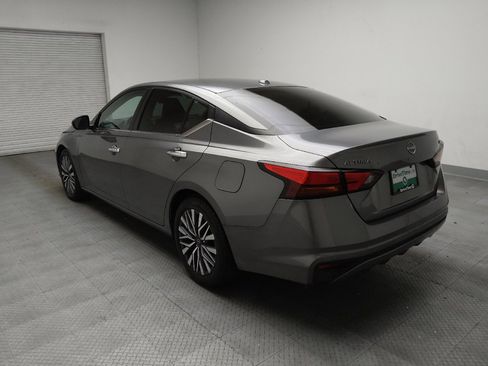 Used 2023 Nissan Altima 2.5 SV FWD image 5
