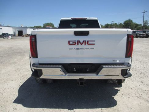 New 2026 GMC Sierra 3500 SLT w/ SLT Convenience Package AWD/4WD image 6