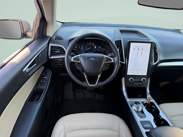 Used 2023 Ford Edge SEL AWD/4WD image 7
