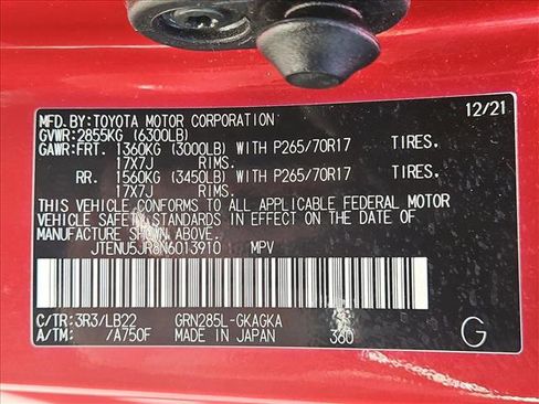 Used 2022 Toyota 4Runner SR5 Premium AWD/4WD image 24