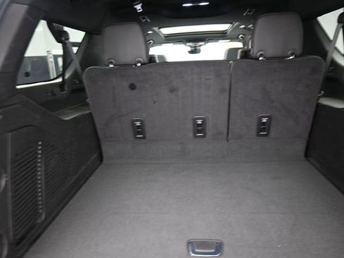 Used 2024 Chevrolet Suburban Premier w/ Premium Package 2 AWD/4WD image 31