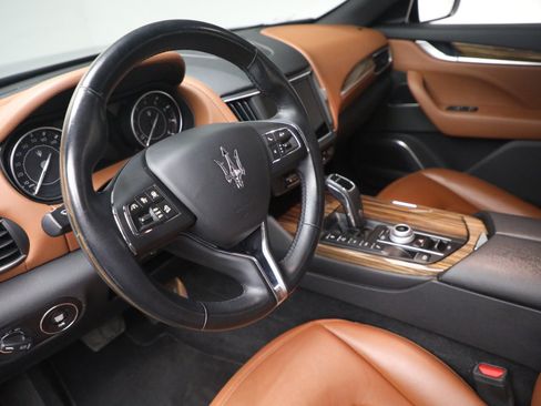 Certified 2022 Maserati Levante GT AWD/4WD image 21