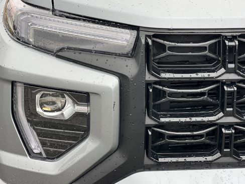 Used 2025 GMC Canyon Elevation w/ Convenience Package image 44