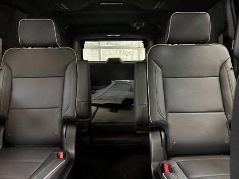 New 2026 GMC Yukon XL Elevation image 14