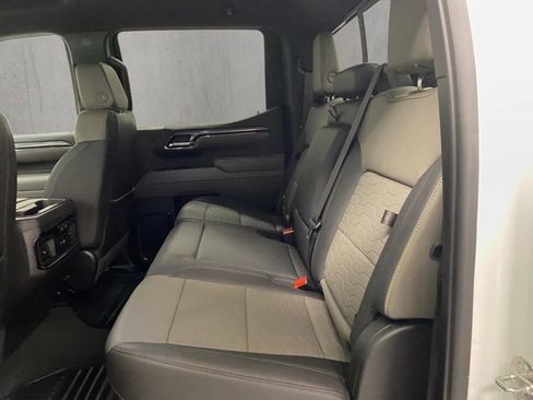 Used 2024 Chevrolet Silverado 1500 ZR2 w/ Technology Package image 21