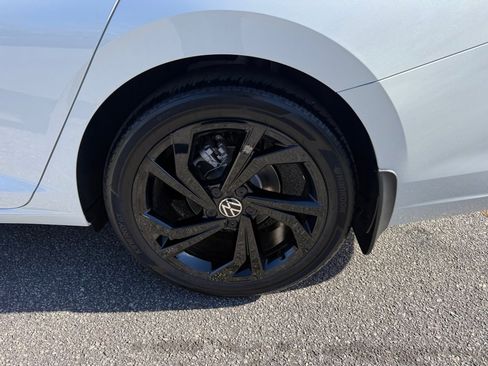 New 2026 Volkswagen Jetta SE image 22