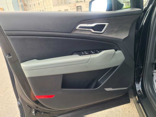 Used 2024 Kia Sportage X-Line w/ X-Line Premium Package AWD/4WD image 16