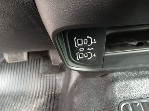 New 2026 RAM 3500 Tradesman w/ Chrome Appearance Group image 36