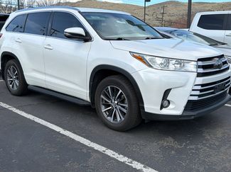 Used 2018 Toyota Highlander XLE video 1
