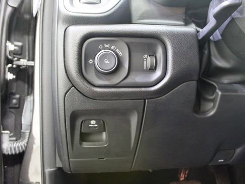 Used 2023 RAM 1500 Lone Star image 12