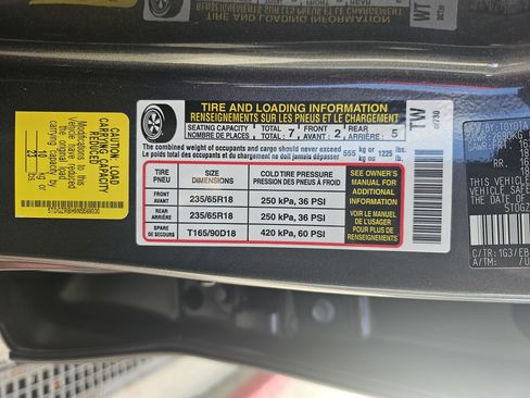 Used 2022 Toyota Highlander XLE image 28