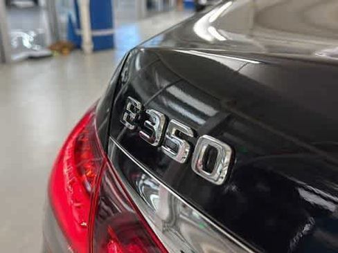 Used 2023 Mercedes-Benz E 350 4MATIC Sedan image 8