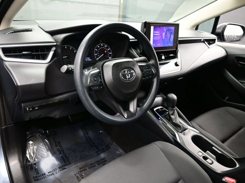 Used 2024 Toyota Corolla LE FWD image 12