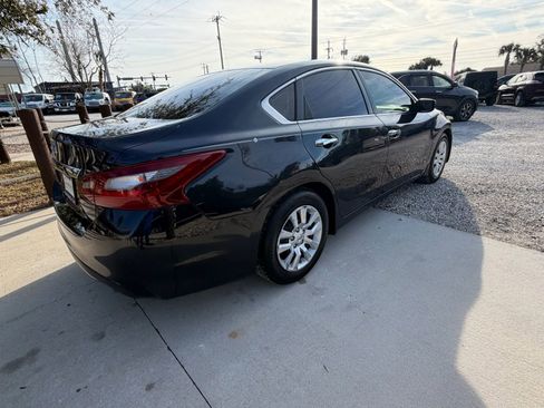 Used 2018 Nissan Altima 2.5 S w/ S Convenience Package FWD image 8