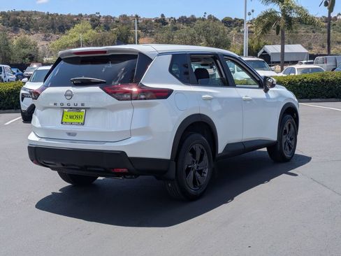 New 2026 Nissan Rogue SV w/ Cold Weather Package FWD image 9