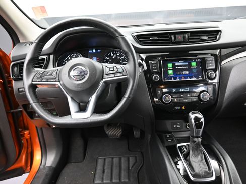 Used 2022 Nissan Rogue Sport SL image 17